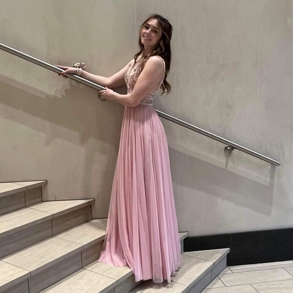 Prom Dress - Picture 1 of 5